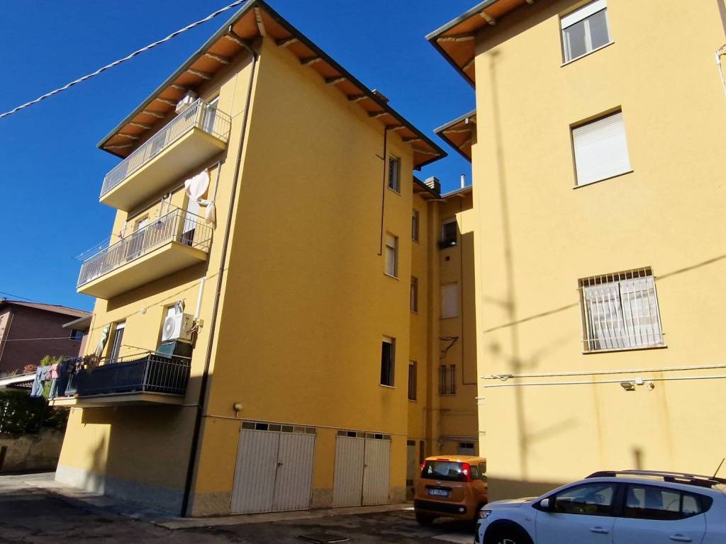 appartamento in vendita ad Imola in zona Pedagna