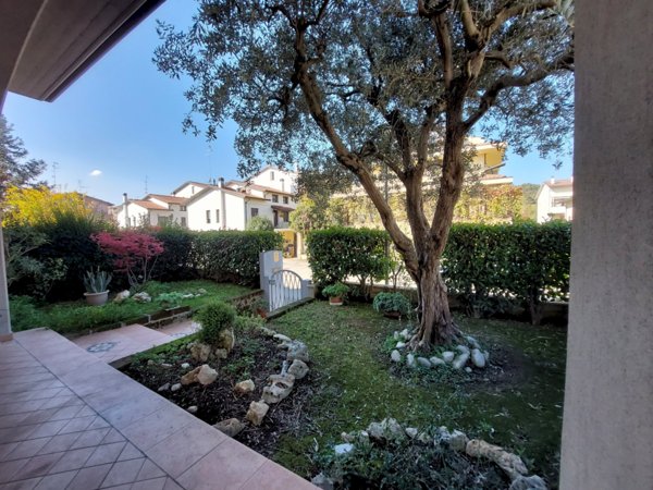 casa indipendente in vendita ad Imola