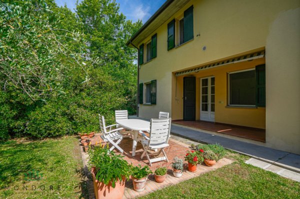 appartamento in vendita ad Imola in zona Area Industriale