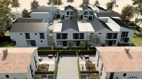 casa indipendente in vendita ad Imola in zona Centro Storico