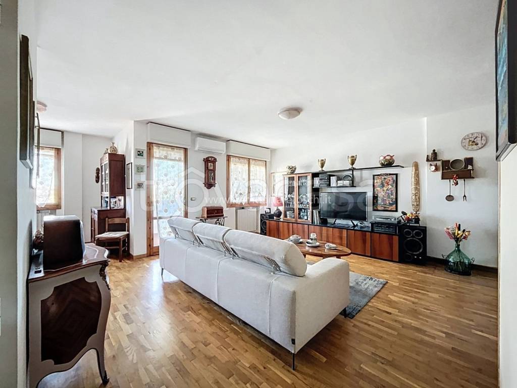 appartamento in vendita ad Imola in zona Pedagna