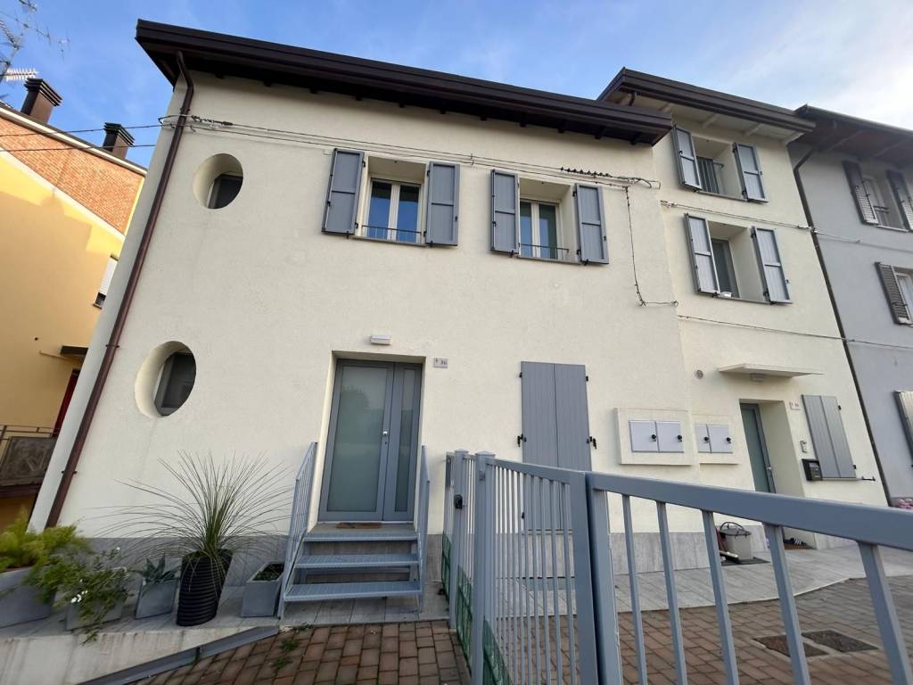 casa indipendente in vendita ad Imola in zona Ponticelli