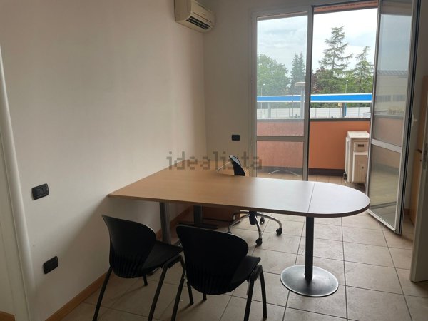 ufficio in vendita ad Imola