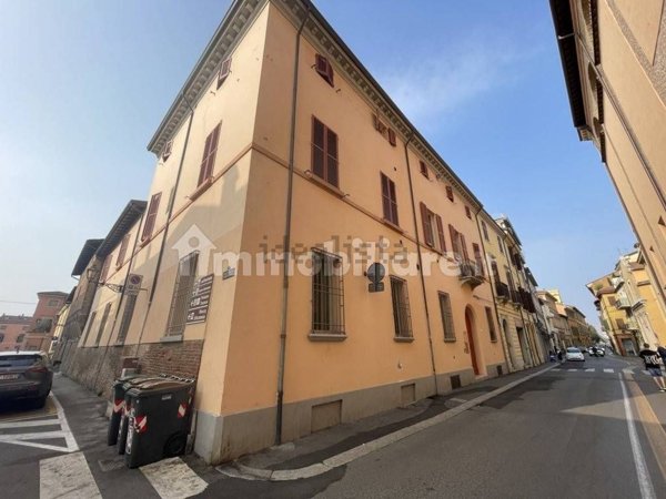 ufficio in vendita ad Imola in zona Centro Storico