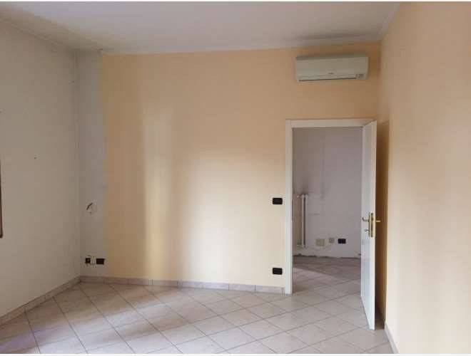 ufficio in vendita ad Imola in zona Centro Storico