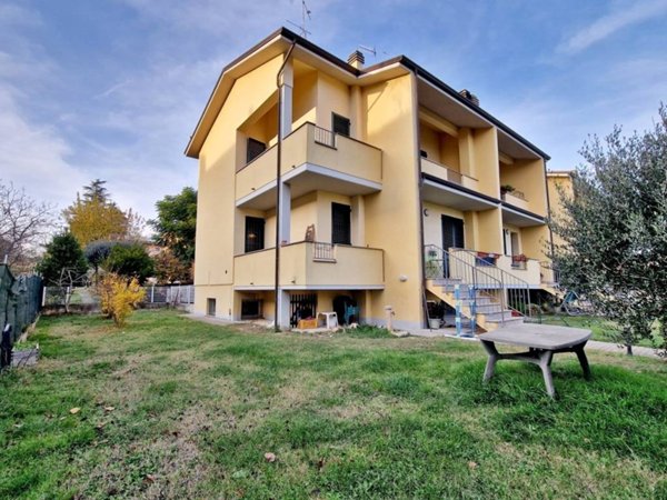 casa indipendente in vendita ad Imola in zona Pedagna