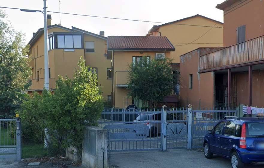 casa indipendente in vendita ad Imola in zona Ponticelli