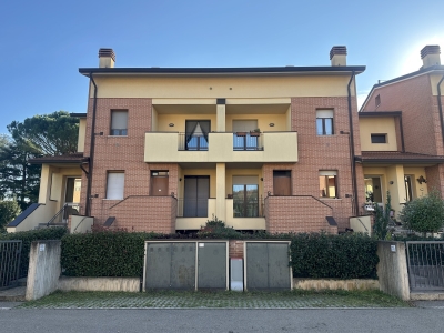 appartamento in vendita ad Imola in zona Linaro