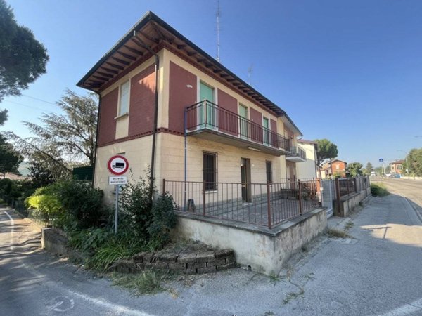 appartamento in vendita ad Imola in zona Ponticelli