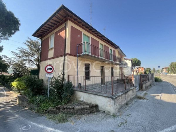 appartamento in vendita ad Imola in zona Ponticelli