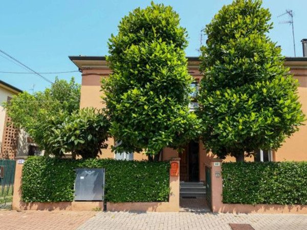 casa indipendente in vendita ad Imola