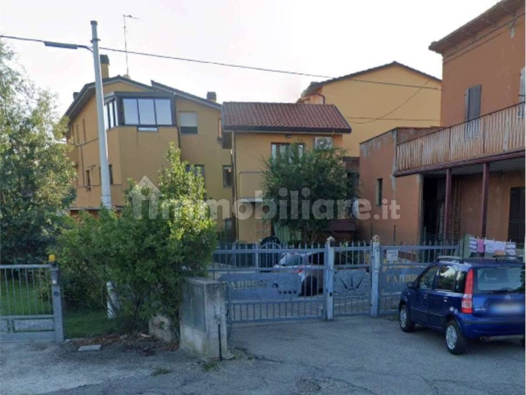 casa indipendente in vendita ad Imola in zona Ponticelli