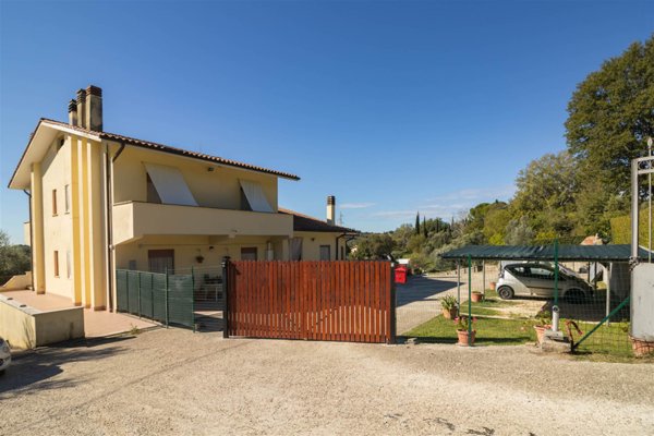 appartamento in vendita ad Imola in zona Cantalupo