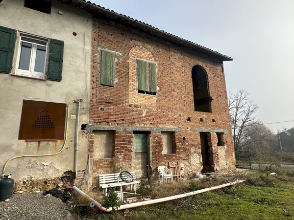 intera palazzina in vendita ad Imola