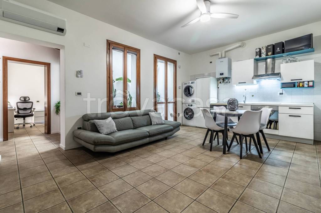 appartamento in vendita ad Imola in zona Centro Storico