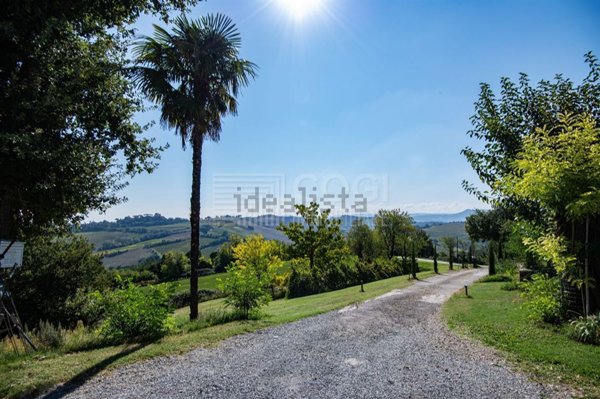 casa indipendente in vendita ad Imola