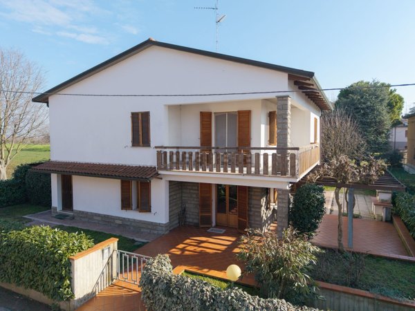 casa indipendente in vendita ad Imola in zona Sasso Morelli