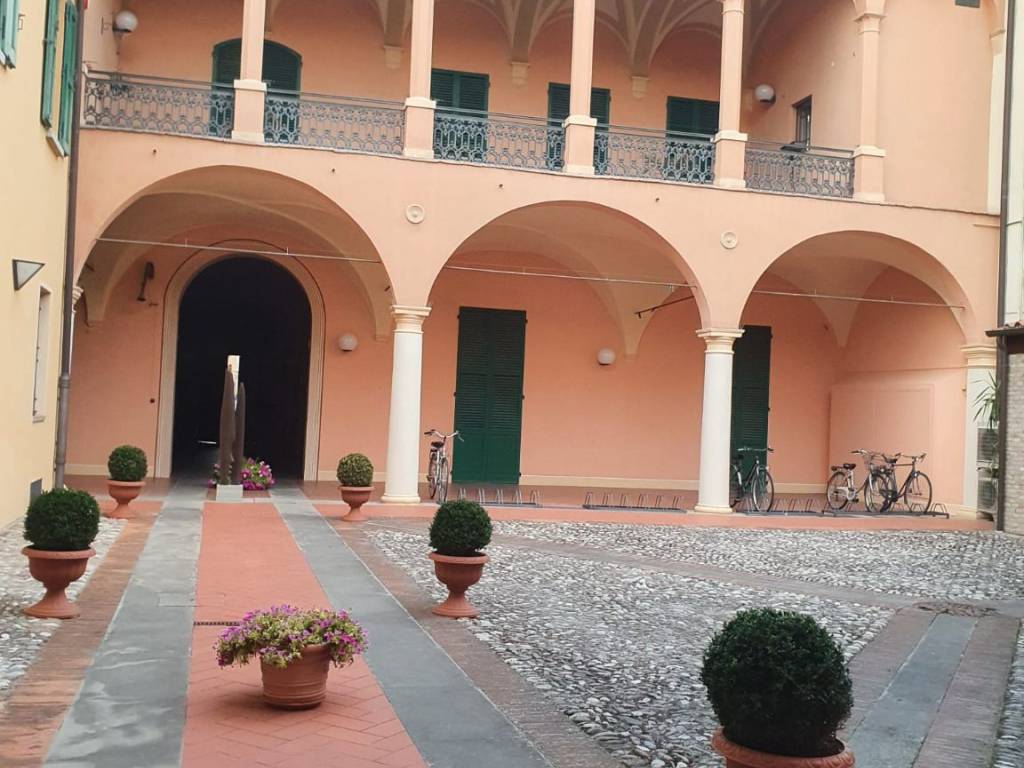 appartamento in vendita ad Imola in zona Centro Storico