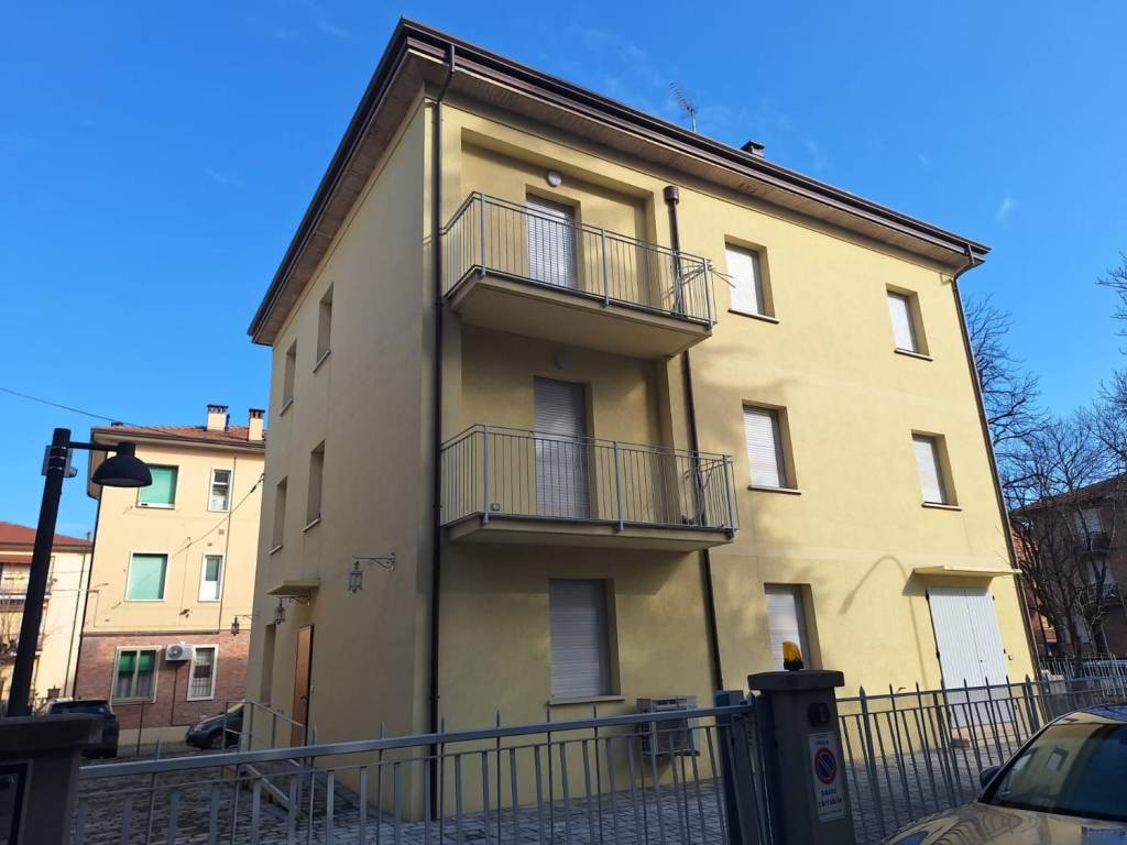 appartamento in vendita ad Imola in zona Centro Storico