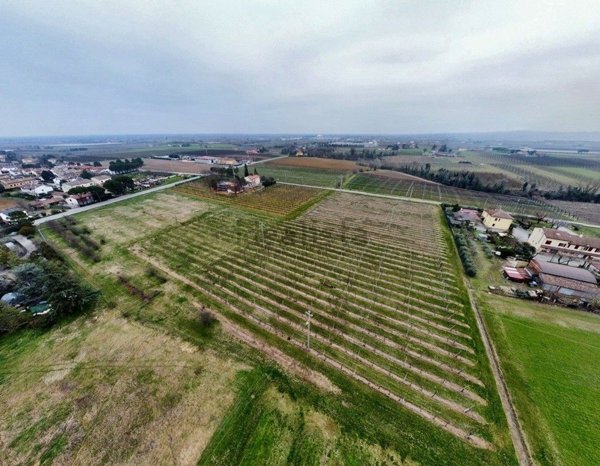 ufficio in vendita ad Imola in zona Selva