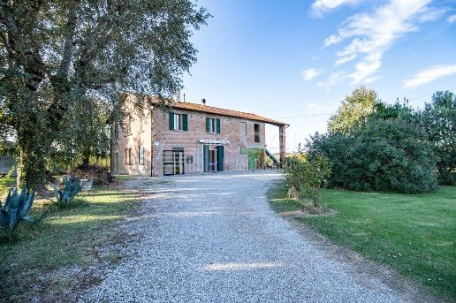 casa indipendente in vendita ad Imola in zona Sesto Imolese