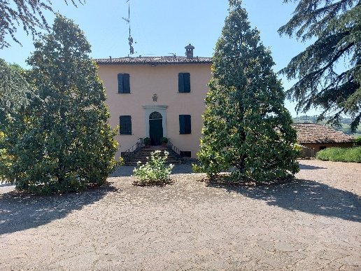 casa indipendente in vendita ad Imola