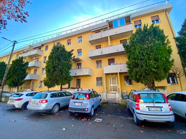 appartamento in vendita ad Imola in zona Area Industriale