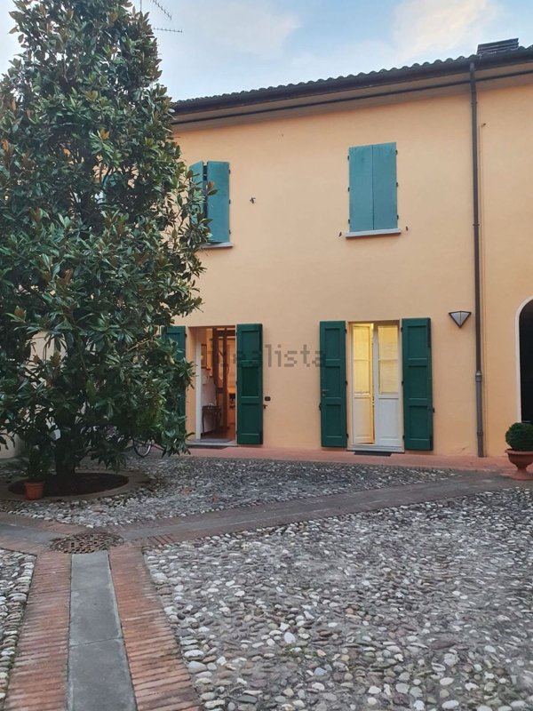 appartamento in vendita ad Imola in zona Centro Storico