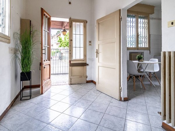 casa indipendente in vendita ad Imola