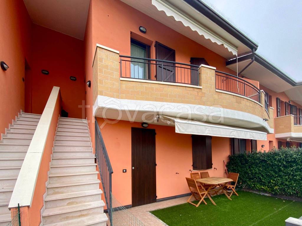 appartamento in vendita ad Imola in zona Ponticelli