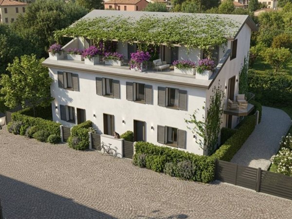 casa indipendente in vendita ad Imola