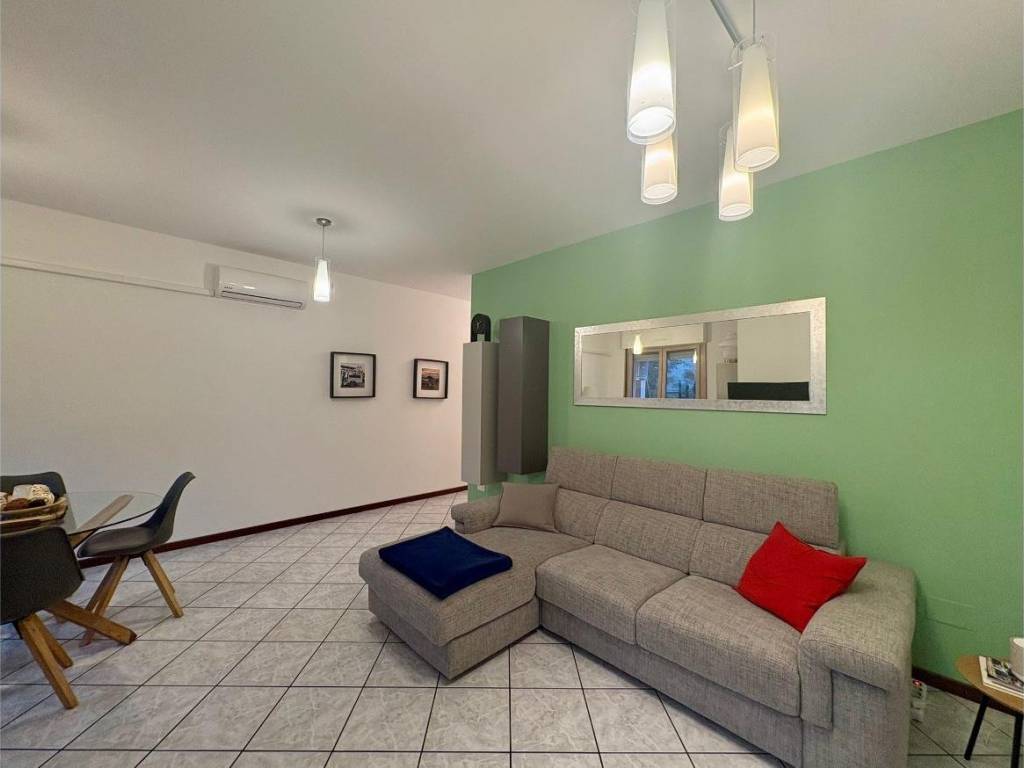 appartamento in vendita ad Imola in zona Càsola Canina