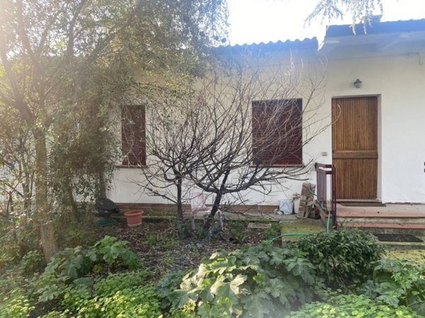 casa indipendente in vendita ad Imola
