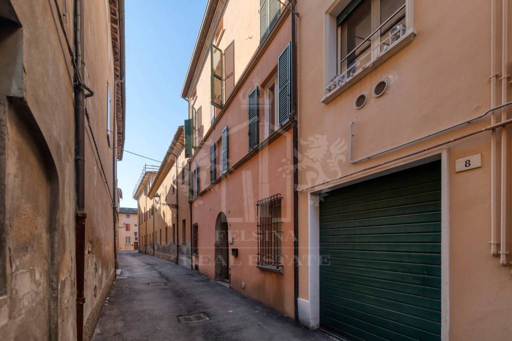 appartamento in vendita ad Imola in zona Centro Storico