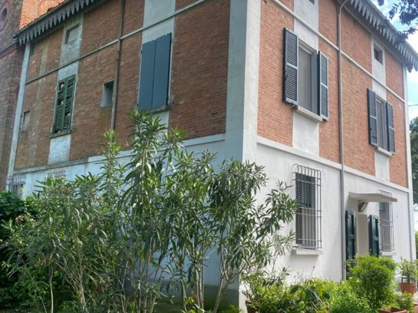 casa indipendente in vendita ad Imola