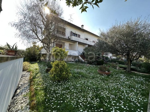 casa indipendente in vendita ad Imola