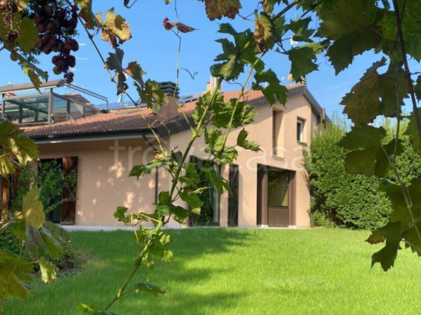 casa indipendente in vendita ad Imola