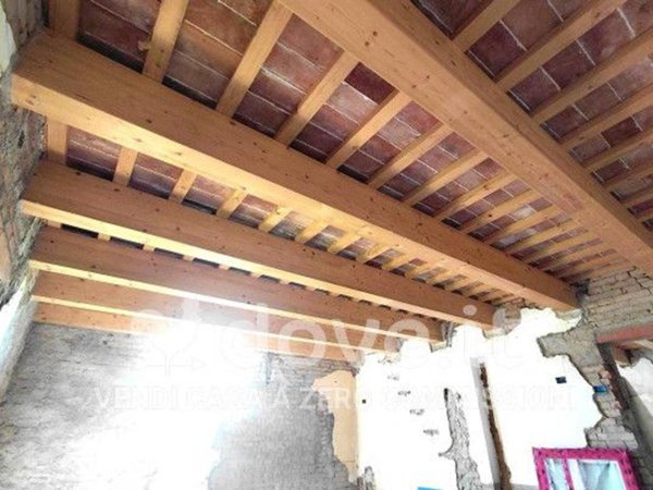 casa indipendente in vendita ad Imola in zona Centro Storico