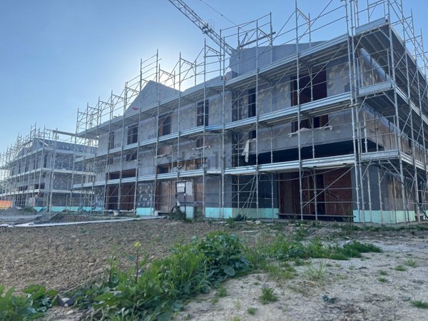 casa indipendente in vendita ad Imola in zona Centro Storico