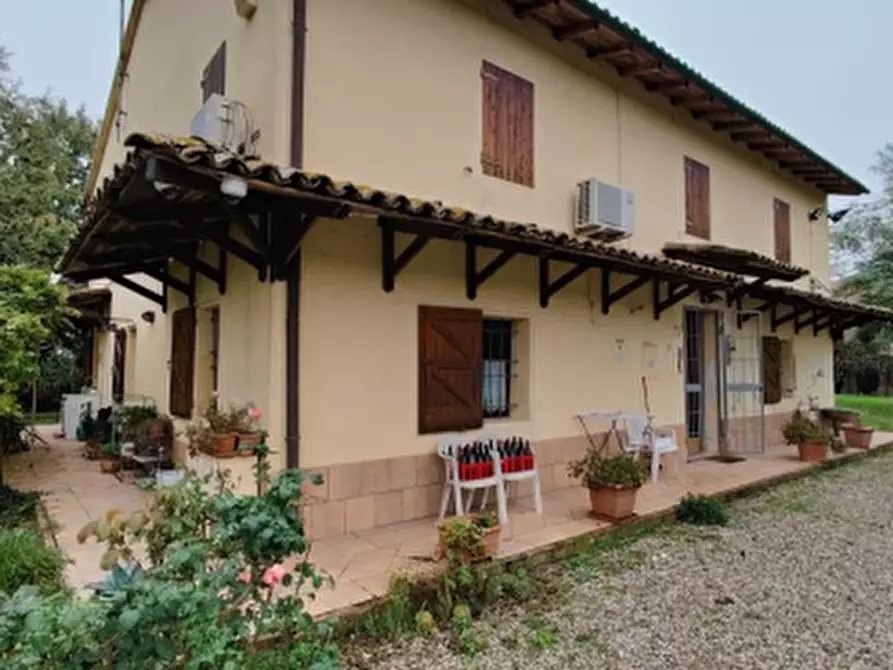 casa indipendente in vendita ad Imola in zona Spazzate Sassatelli