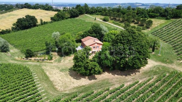 casa indipendente in vendita ad Imola in zona Pedagna