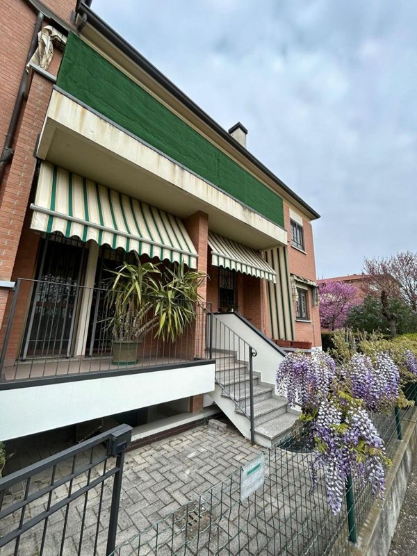 appartamento in vendita ad Imola in zona Pedagna