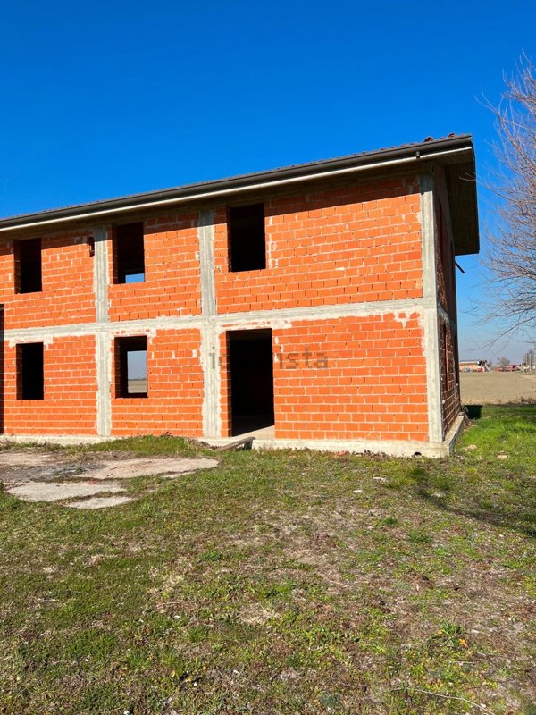 casa indipendente in vendita ad Imola in zona Sesto Imolese