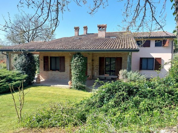 casa indipendente in vendita ad Imola in zona Pedagna