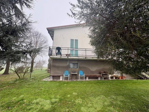casa indipendente in vendita ad Imola in zona Sesto Imolese