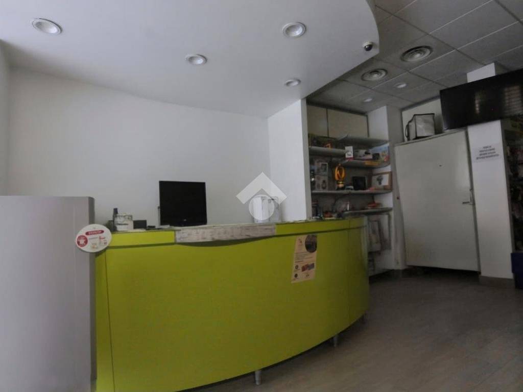 negozio in vendita ad Imola in zona Centro Storico