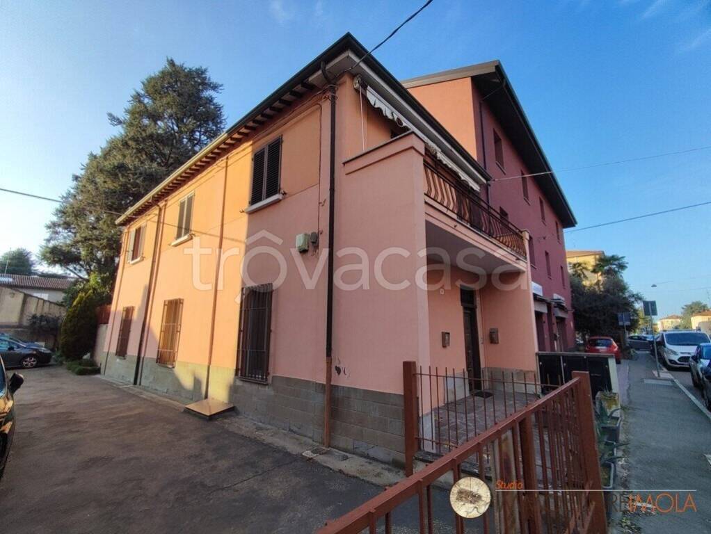 casa indipendente in vendita ad Imola