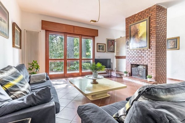 casa indipendente in vendita ad Imola in zona Centro Storico