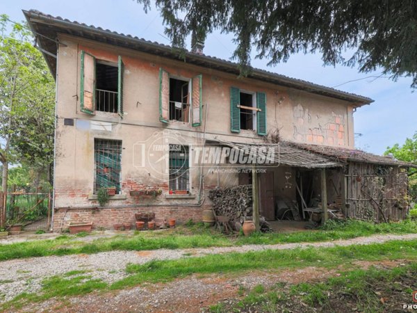 casa indipendente in vendita ad Imola