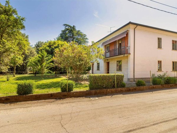 appartamento in vendita ad Imola in zona Sasso Morelli